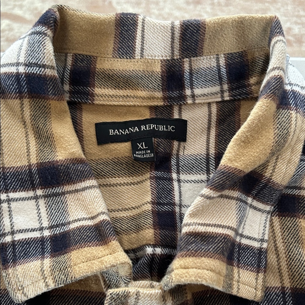 Banana Republic Tan and Navy Blue  Shirt Jacket XL